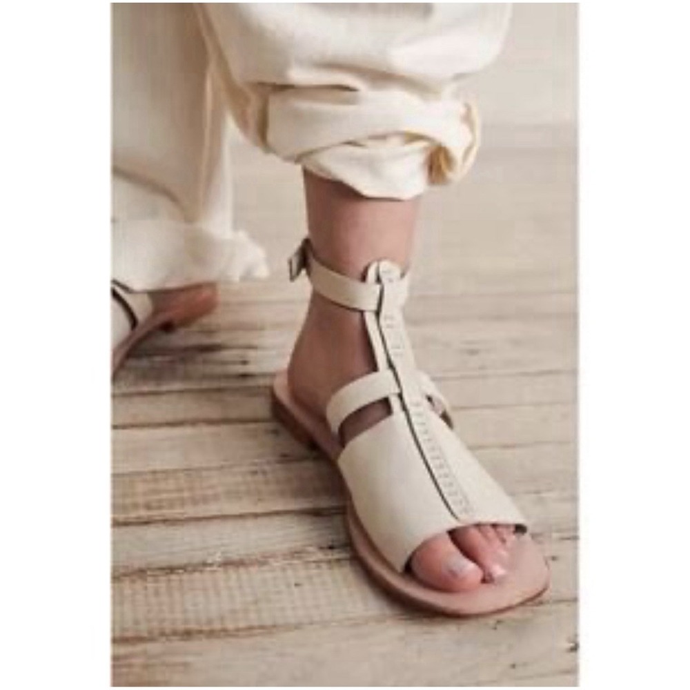 Free People Long Weekend Leather Sandals Off White, Women's Size 7 / 37 ‎ NWOB